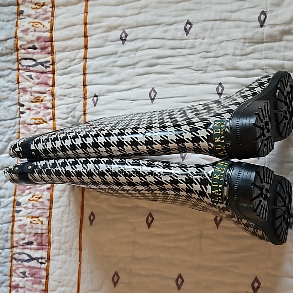 Ralph Lauren Black & White Houndstooth Rain Boots - Picture 3 of 7